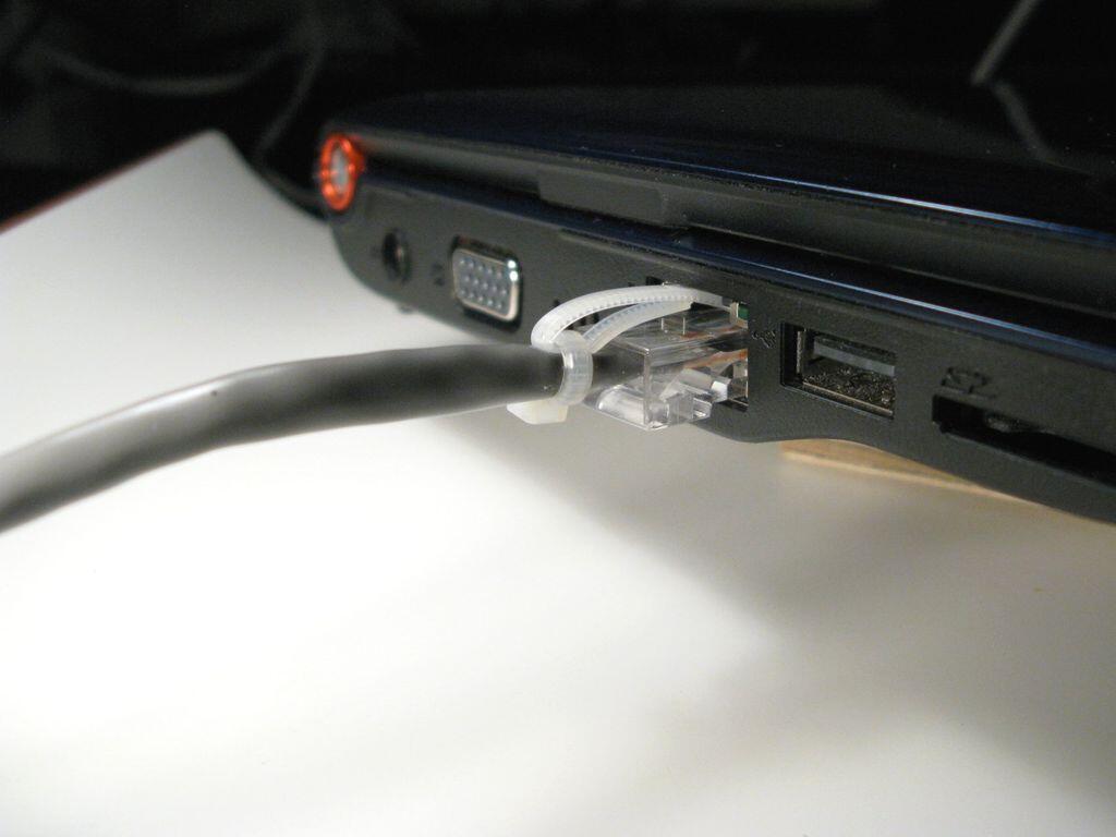 Memperbaiki Konektor Lan Yang Patah (Ethernet Plug)