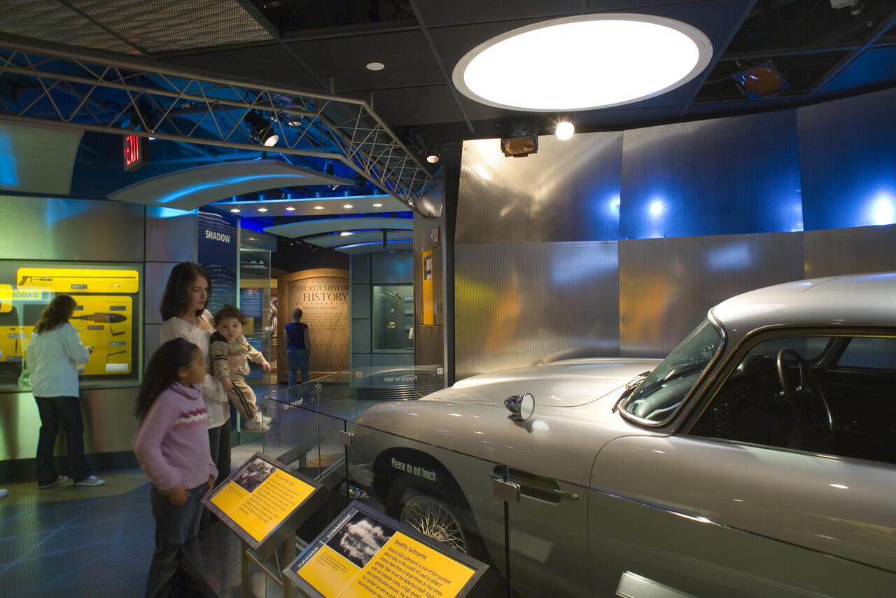 Melihat international spy museum(museum mata-mata)