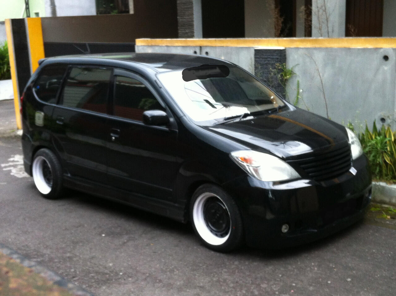 Modifikasi Mobil Pakai Velg Kaleng Sobotomotif