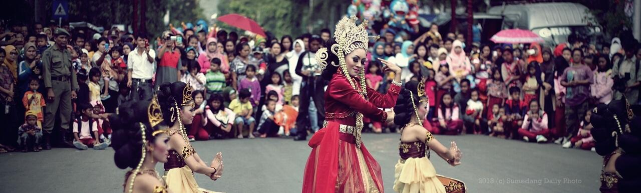 Foto2 Kemeriahan Festival Prabu Geusan Ulun 2013 Kab. Sumedang