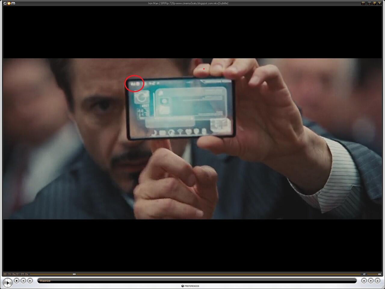 Ternyata Tony Stark menggunakan gadget merk LG gan..........