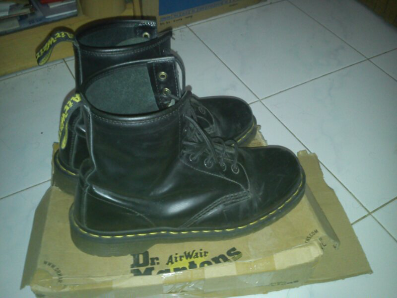 Jual DocMart/Dr Marten 1460 murah
