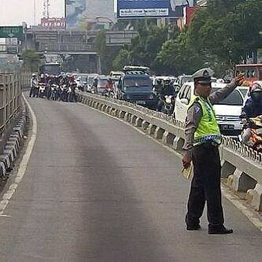 foto menyedihkan orang cacat mental di Jakarta 