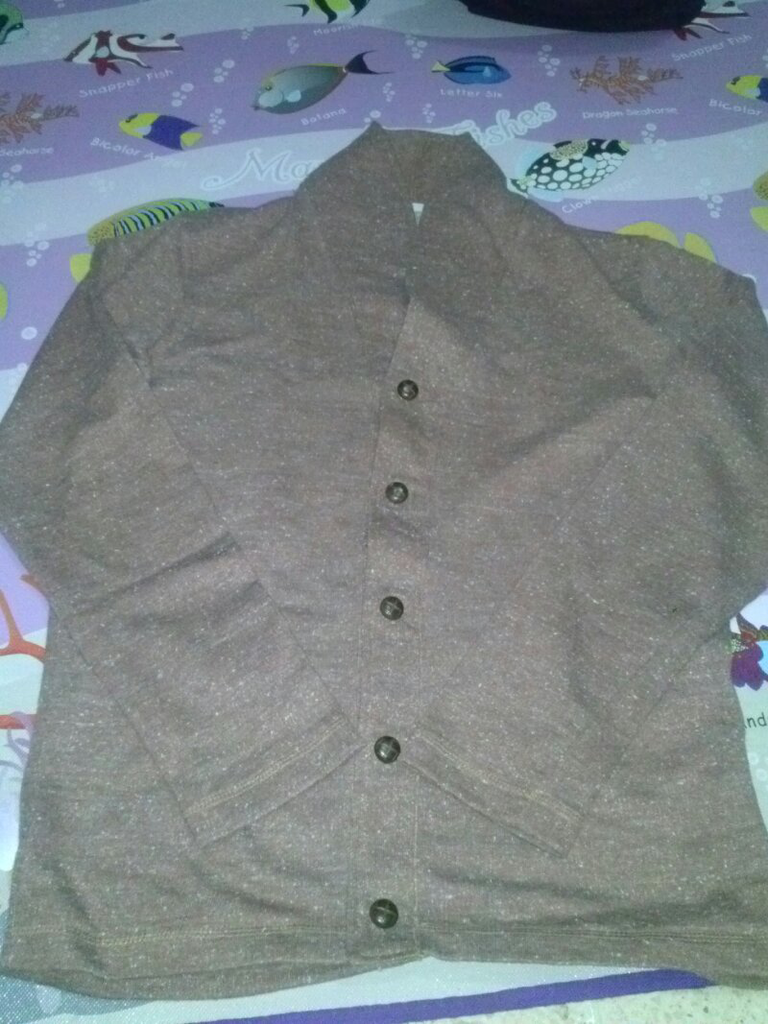 quilted cardigan (berkerah) warna cream bahan Uniqlo