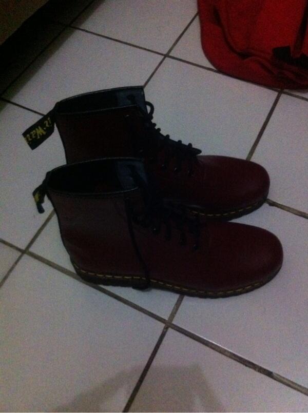 Jual sepatu dr martens 8 hole kw super