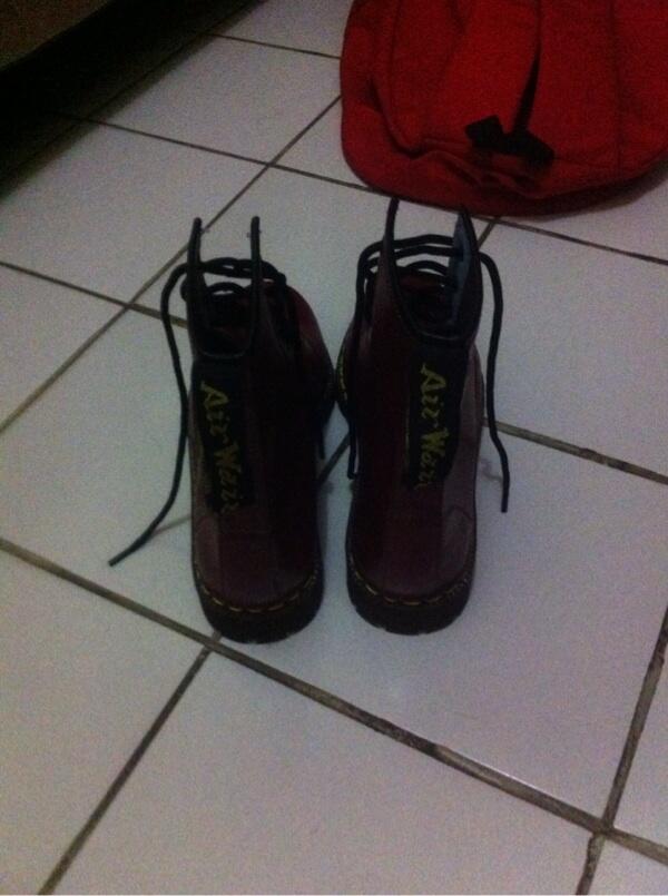 Jual sepatu dr martens 8 hole kw super