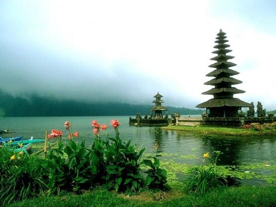 35 Foto Gambar Pemandangan Alam Indah di Indonesia