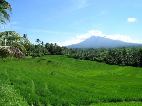 35 Foto Gambar Pemandangan Alam Indah di Indonesia