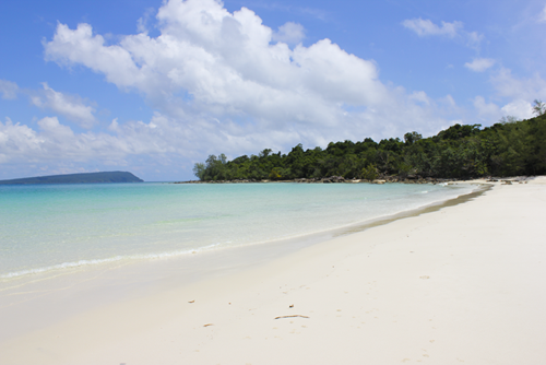 Pantai yang paling indah menurut agan pantai apa ?