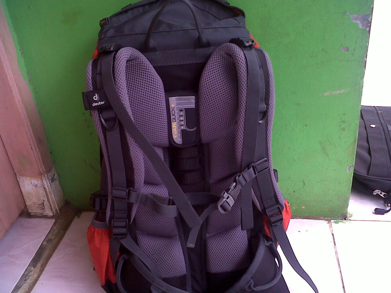 carrier Deuter Fox 30L , tas TNI-AD merk Carter Military ,Tas Umbro, Tas Laptop Dell