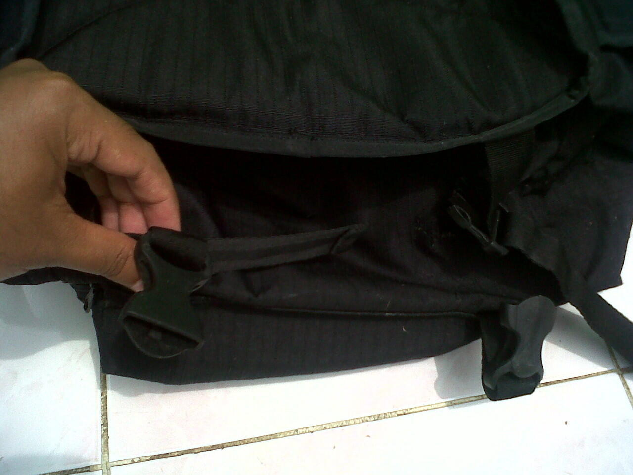 carrier Deuter Fox 30L , tas TNI-AD merk Carter Military ,Tas Umbro, Tas Laptop Dell