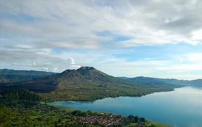 35 Foto Gambar Pemandangan Alam Indah di Indonesia