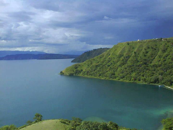 35 Foto Gambar Pemandangan Alam Indah di Indonesia