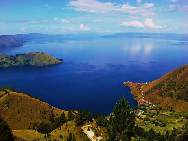 35 Foto Gambar Pemandangan Alam Indah di Indonesia