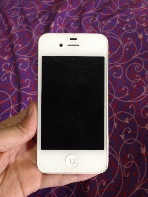 iphone 4s 16gb FU eks garansi indo... mulus.......