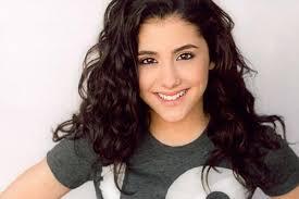 Penyanyi Imut Ariana Grande gan ! 