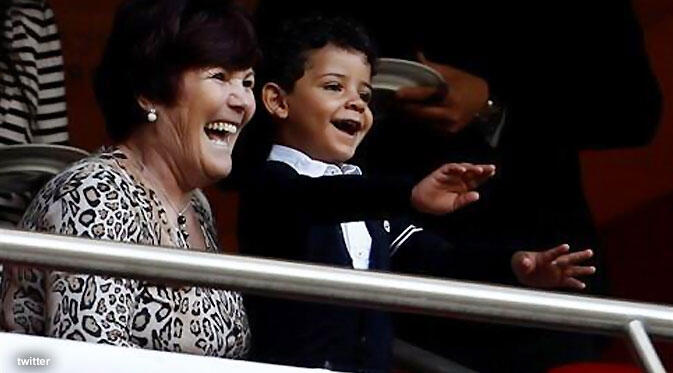 Kisah CR7: Punya Anak dari Wanita Misterius &#91;4&#93;