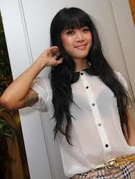 Baju-Baju Transparan Artis &#91;Foto&#93;