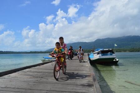 Keindahan Pantai Biduk-Biduk Berau Provinsi Kalimantan Timur