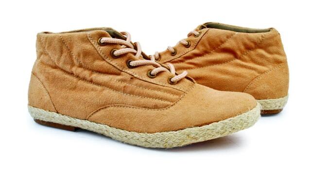 SEPATU BOOT WANITA MURAH DAN KEREN