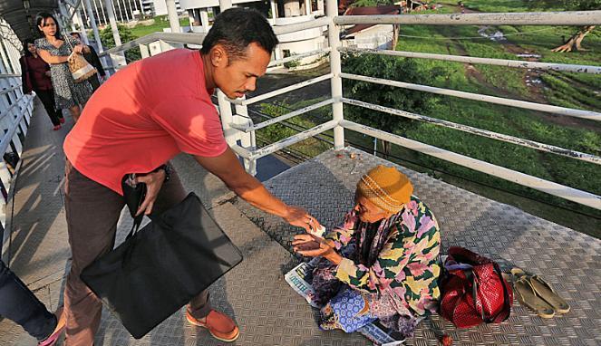 Beri Uang Pengemis di Jakarta Kena Denda Rp 500 Ribu