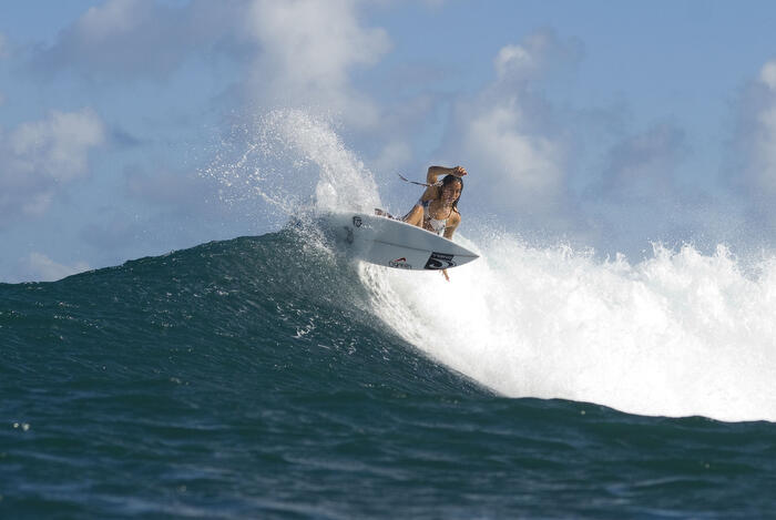 Malia Manuel Surfer Girl Cantik dari Hawaii