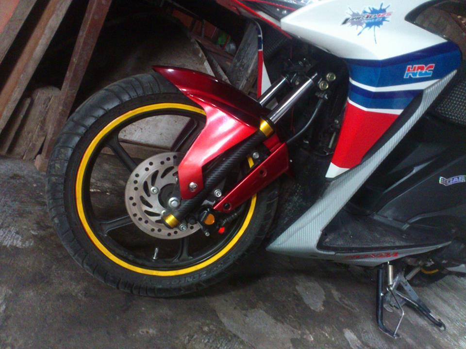 Terjual Spakbor  depan  custom Vario  125  KASKUS