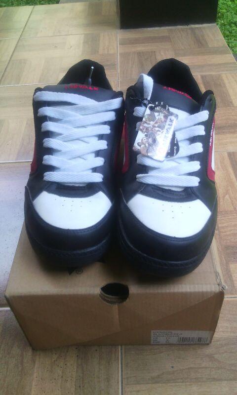 JUAL SEPATU AIRWALK & VANS