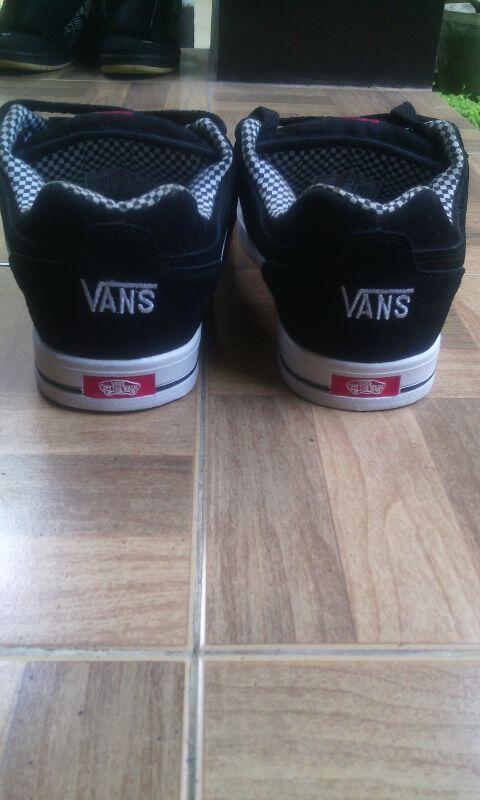JUAL SEPATU AIRWALK & VANS