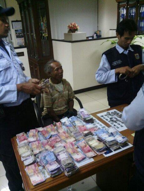 Walang Coba Suap Petugas Dinas Sosial Agar Tidak Ditangkap