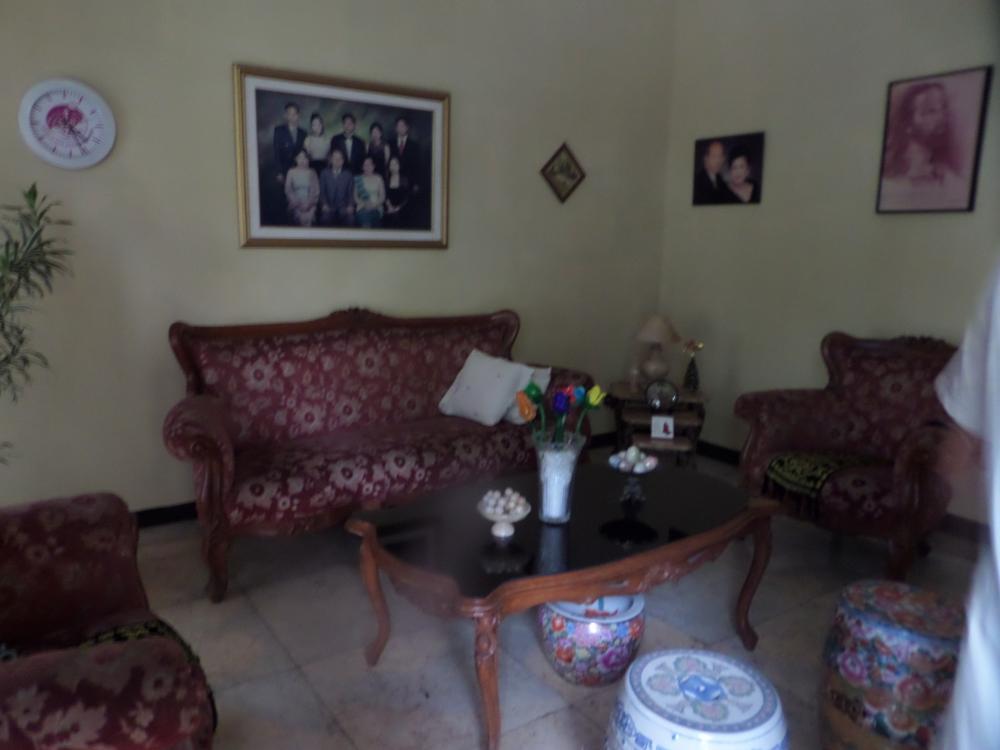 DIJUAL RUMAH DENGAN TANAH LUAS, BINTARO SEKTOR 7