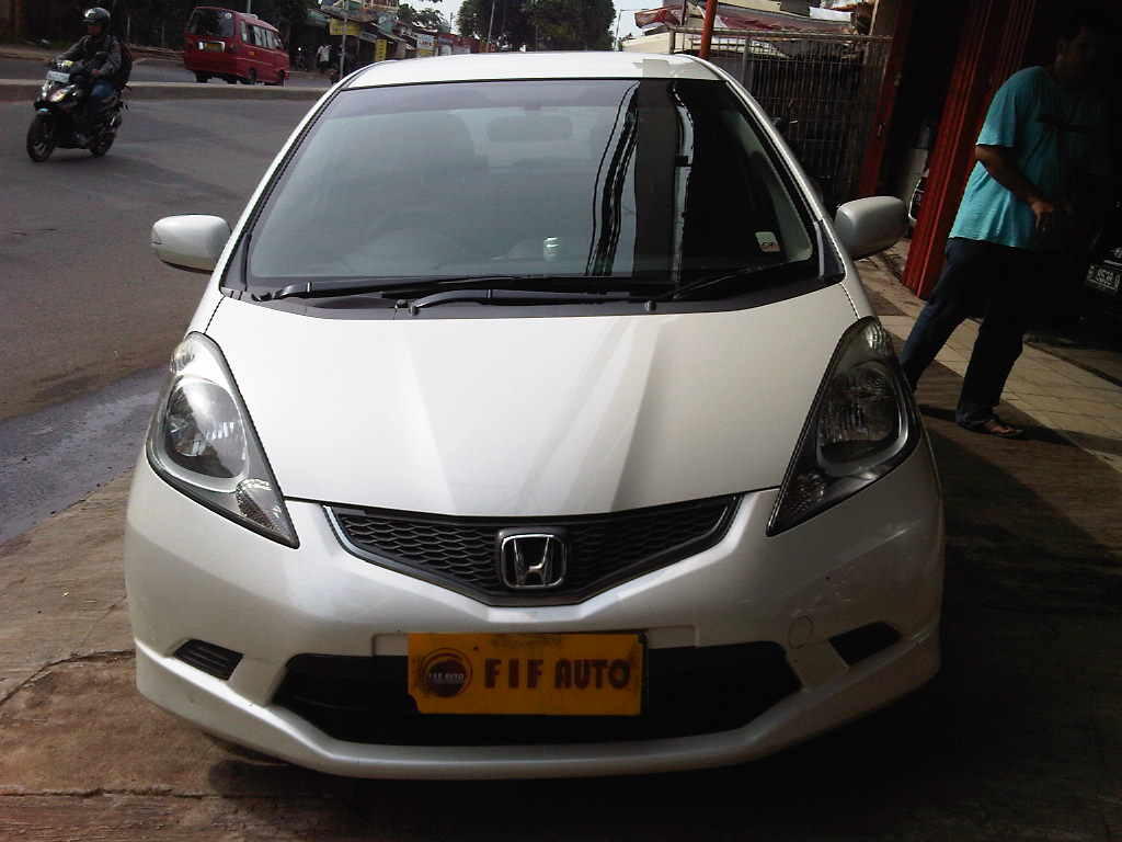 HONDA ALL NEW JAZZ RS AT 2009 PUTIH MUTIARA