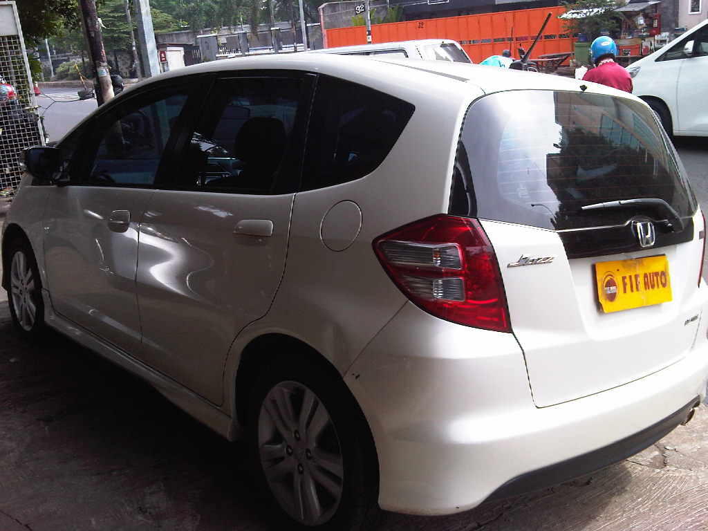 HONDA ALL NEW JAZZ RS ST 2009 PUTIH MUTIARA