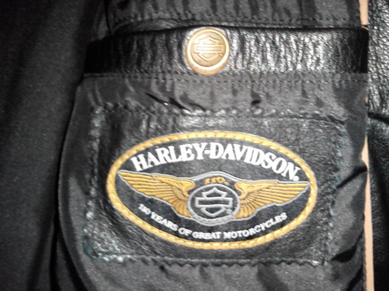 leather jacket 110 limited edition harley davidson women (M) Originall!!!!
