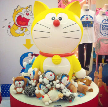 Ternyata DORAEMON Aslinya Warna Kuning dan Punya Telinga