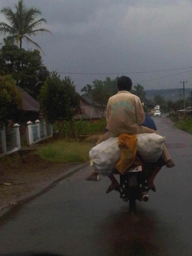 INDONESIA BANGET NIIHH KAYAK NYA &#91;NGAKAKAKKK GULING&#93;