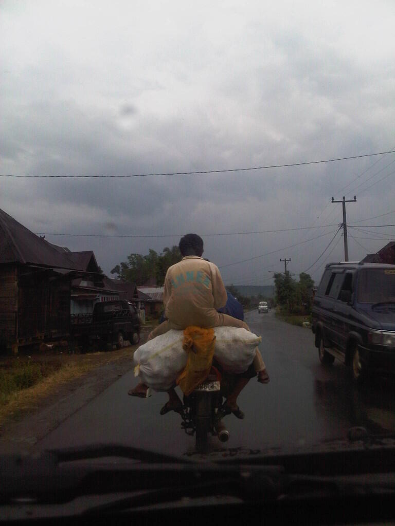 INDONESIA BANGET NIIHH KAYAK NYA &#91;NGAKAKAKKK GULING&#93;
