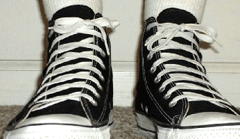 Cara Ngiket Sepatu dan Hubungannya Sama Kepribadian Agan