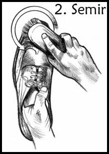 Tips merawat sepatu KW