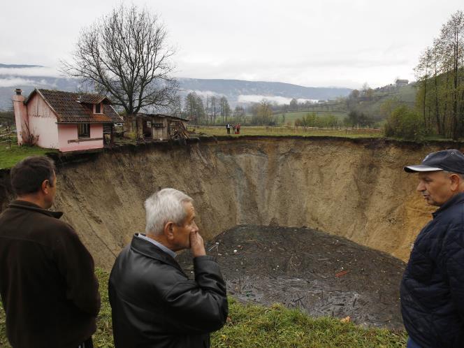 Misteri Raibnya Air Danau Sanica di Bosnia