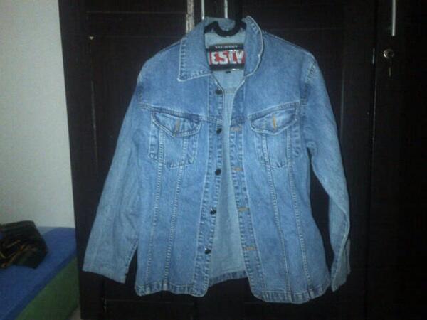 DIJUAL DENIM JACKET MURAHH MERIAHHH!!!! MAMPIR DULU GANN!!!!