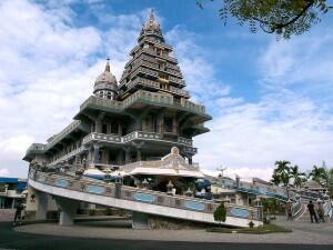 Keunikan-keunikan SUMATERA UTARA