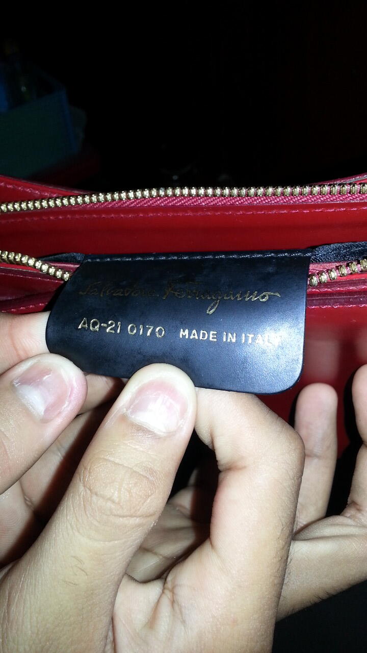 Tas Wanita Salvatore Ferragaumo