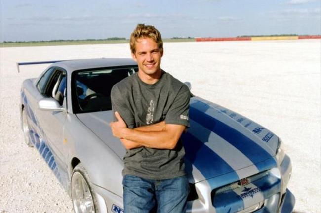 GELOMBANG BELASUNGKAWA UNTUK PAUL WALKER DARI SEJUMLAH ARTIS DAN SELEBRITI