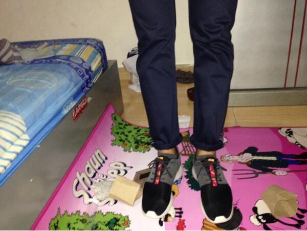roshe run blackgreysuede, clot x undefeated, original fake (kaws)