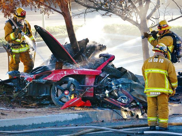 Foto Dan Video Kecelakaan Paul Walker(Bintang Fast Furious 7)