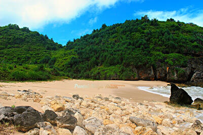 Pantai Kayu Arum, pantai tersembunyi di Gunung Kidul