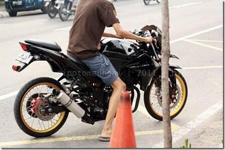 Inikah Motor Yang Disebut Modif Keren?(Ababil Masup!)