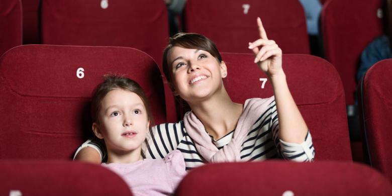 Pertama Kali Mengajak Anak ke Bioskop? Baca Tip Ini dulu