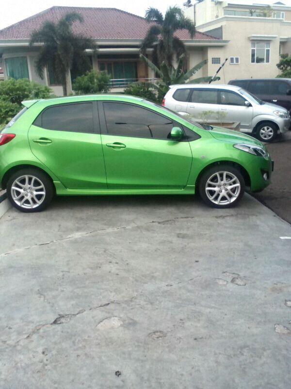 Mazda 2 Sport 2012